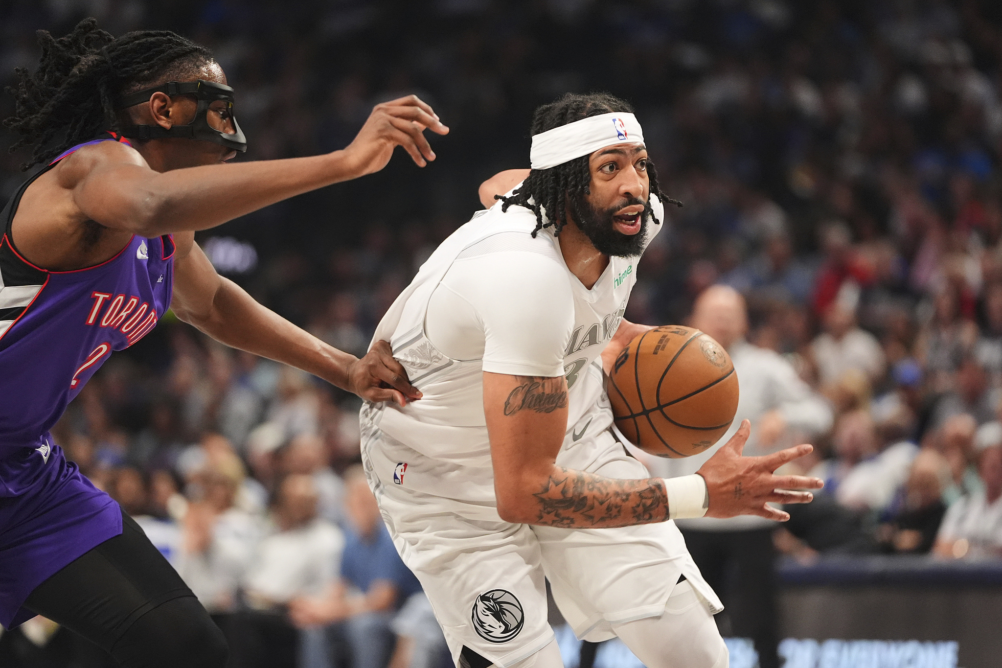 红黑对决：猛龙再战尼克斯，胜负态势难测！