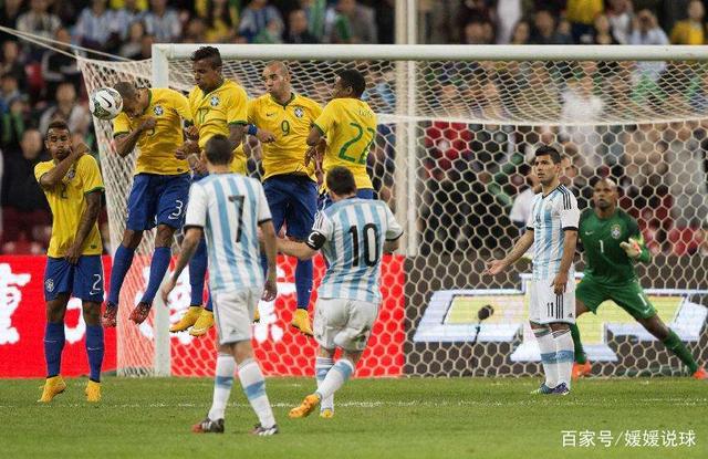 包含匈牙利对阵冰岛，一场焦点对决的词条