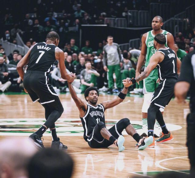 凯尔特人翻盘山东队,欧文刷新纪录的简单介绍 凯尔特人翻盘山东队,欧文刷新纪录的简单介绍