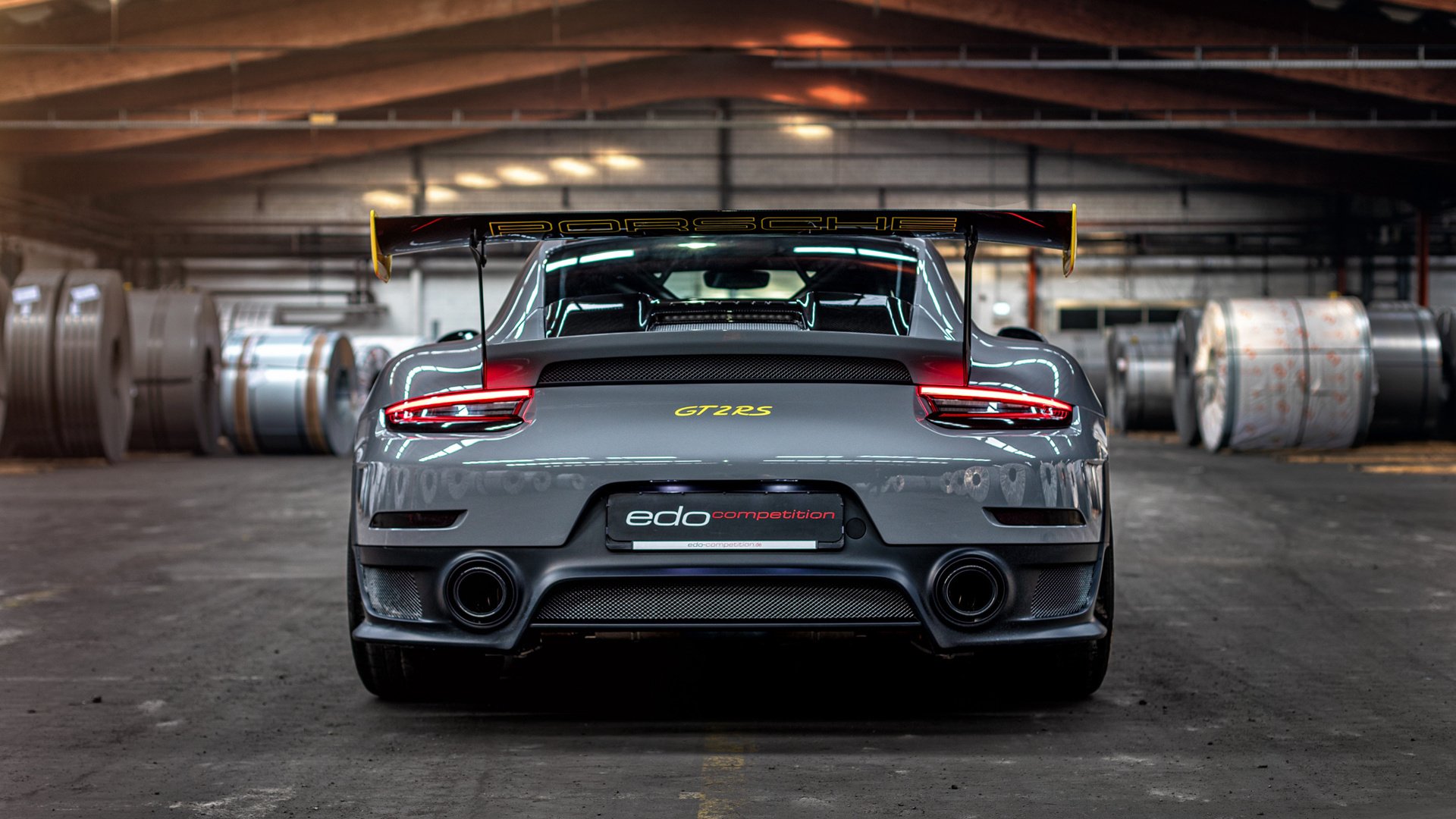 开云体育APP下载-赛道与绿茵场的双重奏鸣，阿什拉夫与勒沃库森的胜利交响